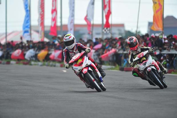 Honda Dream Cup 2017:...