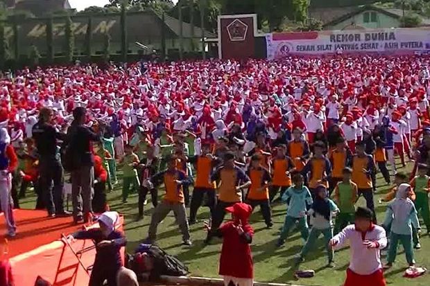 Dihadiri 15.000 Peserta,...