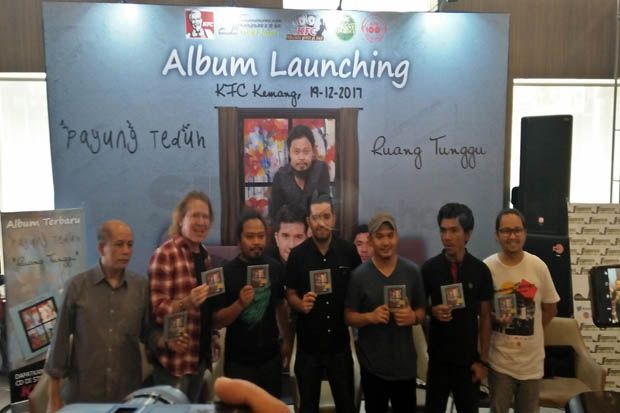 Payung Teduh Sajikan...