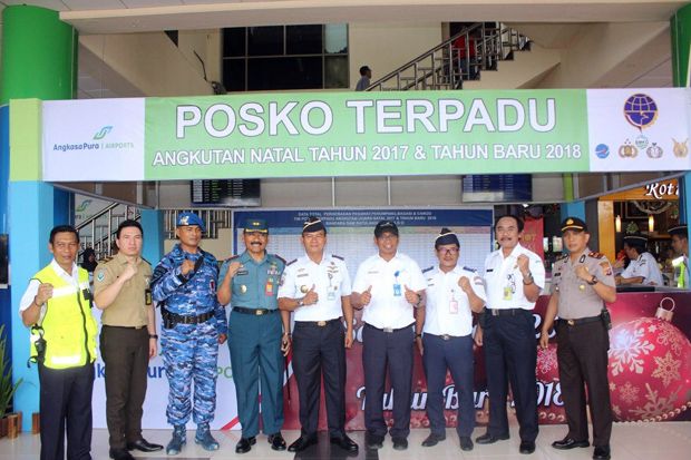 Bandara Sam Ratulangi...