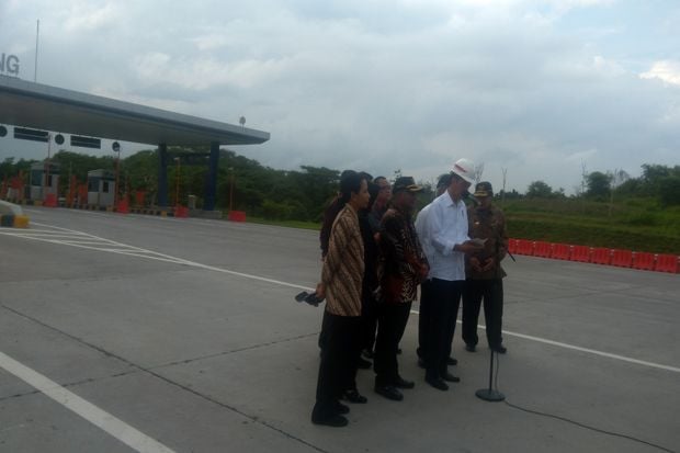 Jokowi Tegaskan Akan...