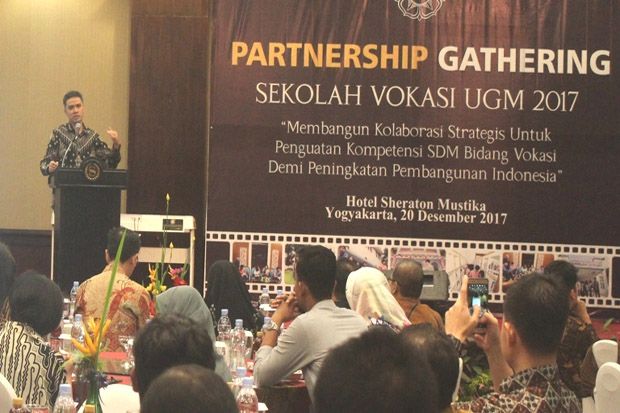 UGM Hapus Program D3,...