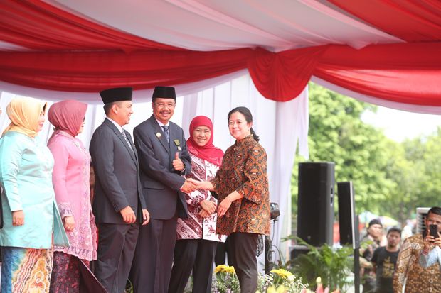Hadiri Peringatan HKSN...