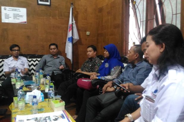 Verifikasi Faktual,...