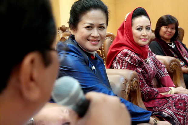 Protes Syarwan Hamid...