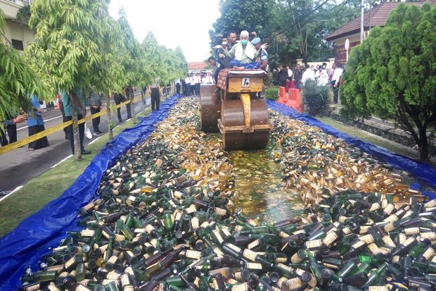 Polda Banten Gilas Belasan...