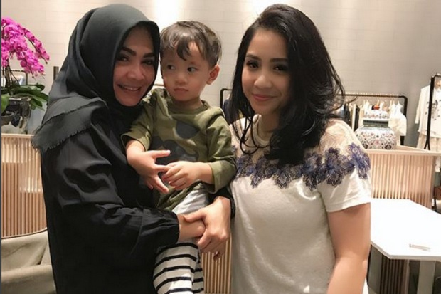 Hari Ibu, Nagita Slavina...