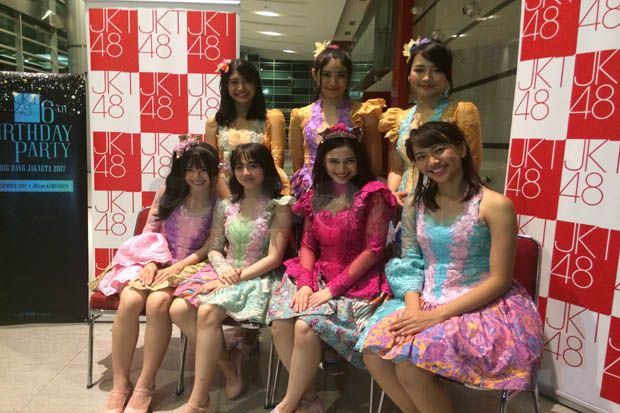 Ayana Shahab Resmi Gantikan...