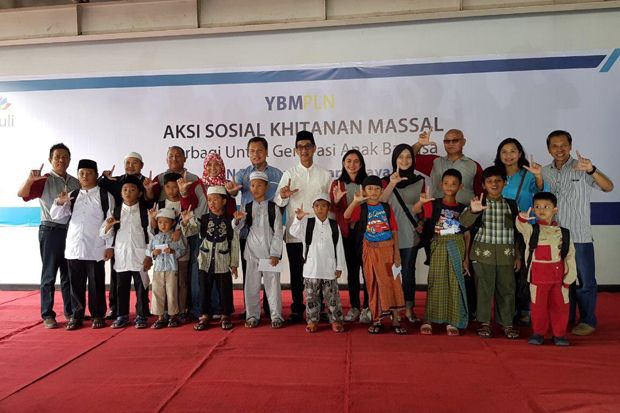 PLN Disjaya Gelar Aksi...