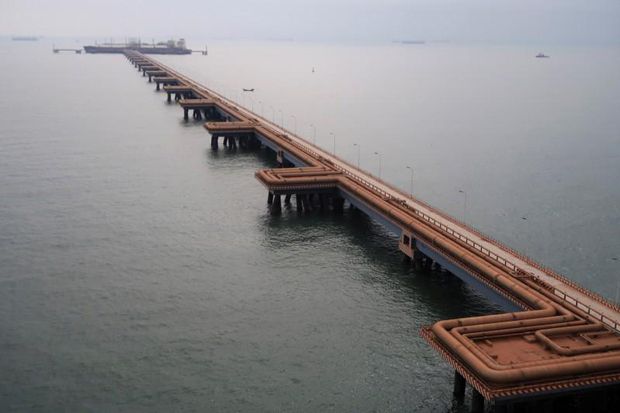 Impor LNG China pada...