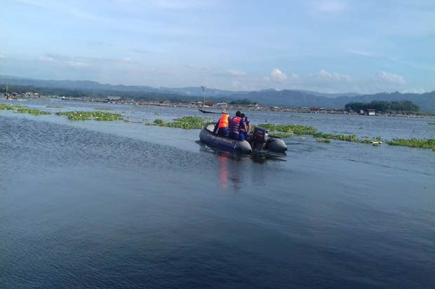 6 Korban Perahu Karam...