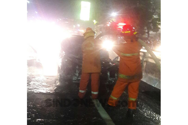 Tewas Terbakar di Dalam...