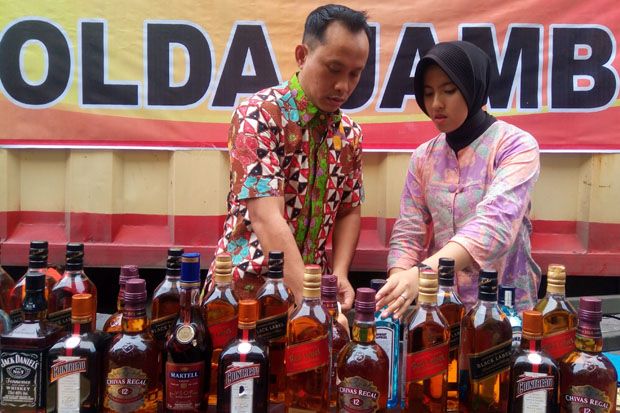 Polda Jambi Sita Ribuan...