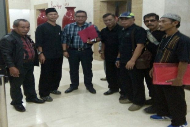 Deklarator PDIP Tolak...