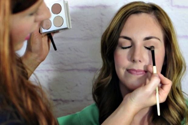 Empat Inspirasi Makeup...