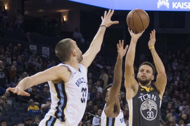 Kembali, Stephen Curry...