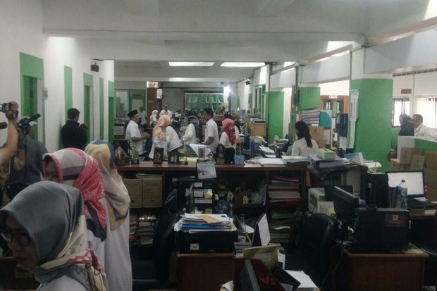 Hari Kerja Pertama Tahun...