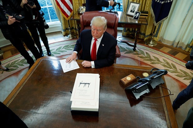 Trump Hentikan Bantuan...