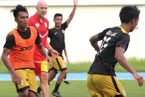 Mitra Kukar Tantang...