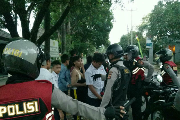 Buru Pembunuh Yudi Saputra,...