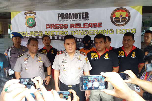 Aniaya Pedagang, Tukang...