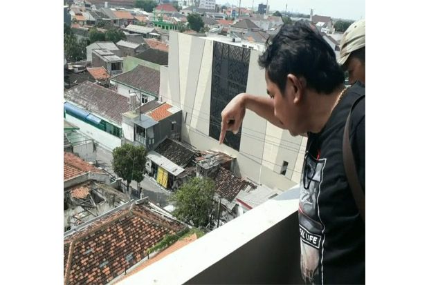 Mahasiswi Tewas Terjatuh...