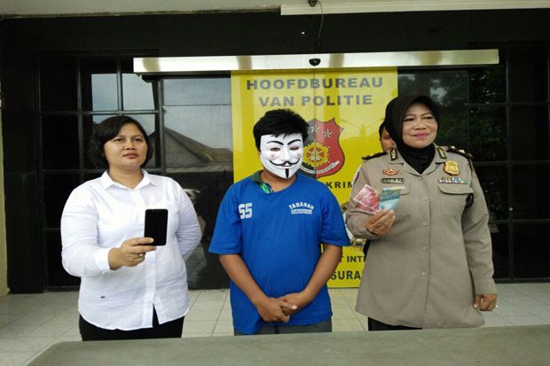 Jual Perempuan di Facebook,...