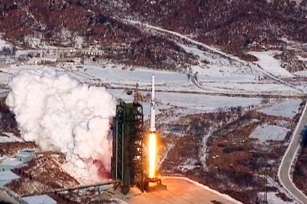 Kim Jong-un Pesan Roket...