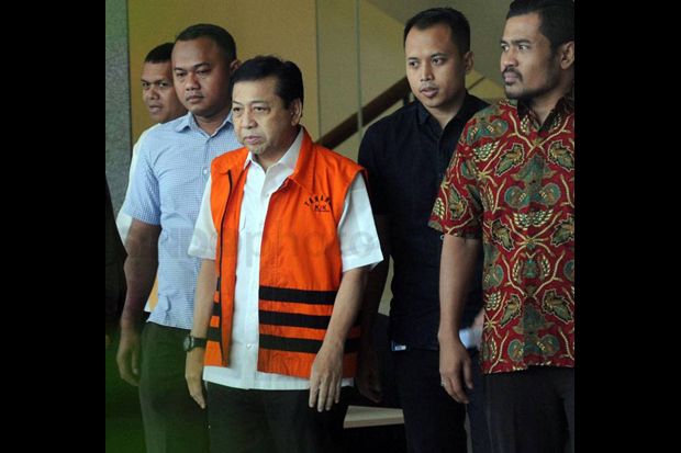 Hakim Agendakan Sidang...