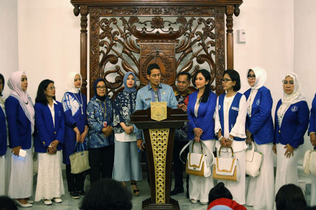 Sediakan Suvenir Asian...