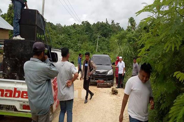 Blokade Jalan, Mahasiswa...