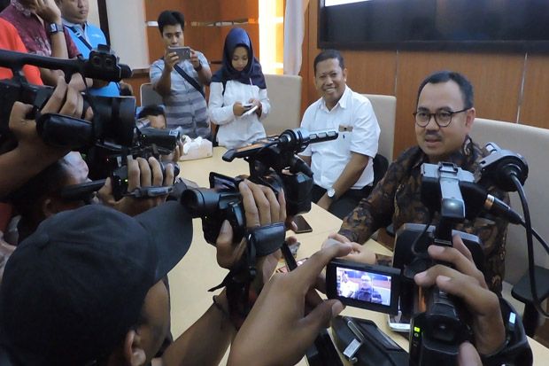Syarat Pendamping Pilgub,...