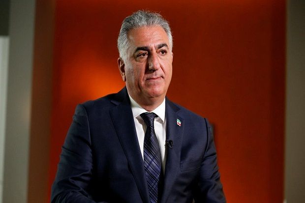 Reza Pahlavi Senang...