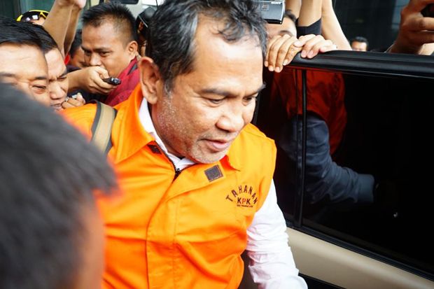 KPK Tetapkan Bupati...