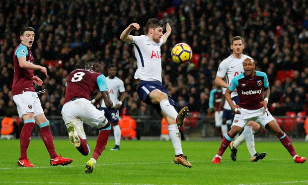 Heung-Min Son Selamatkan...