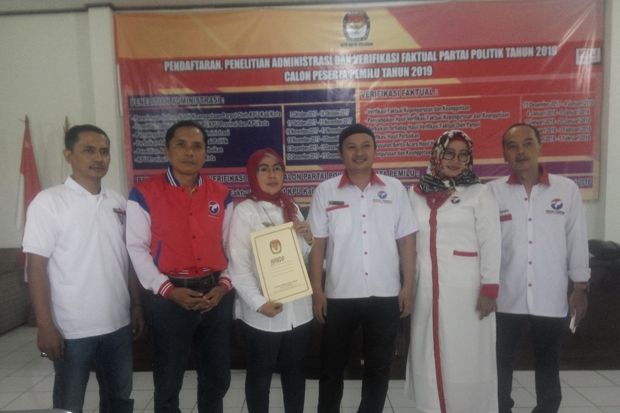 Verifikasi Faktual,...