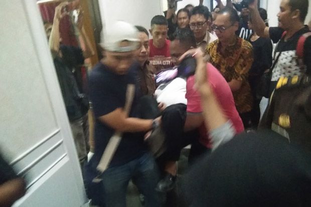 Hendak Dijebloskan ke...