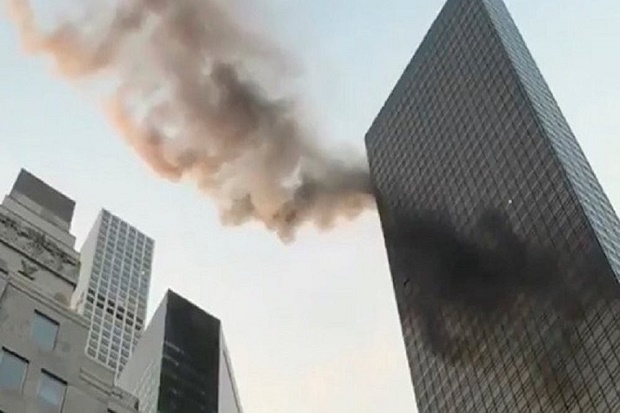 Trump Tower Kebakaran,...