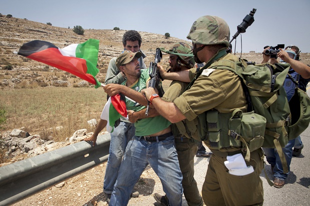 Warga Israel Penyerang...