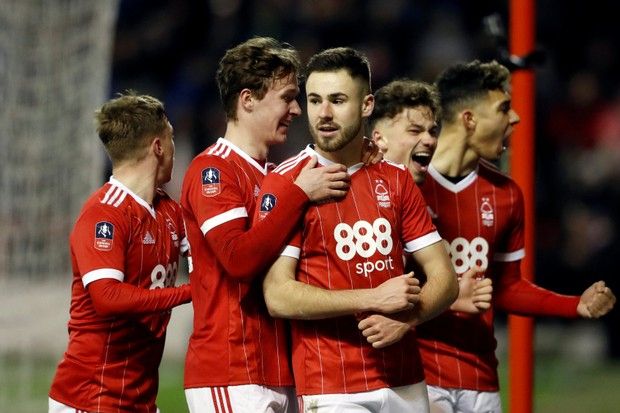 Nottingham Forest Singkirkan...
