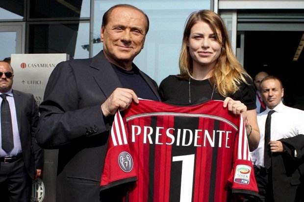 Milan Bikin Berlusconi...