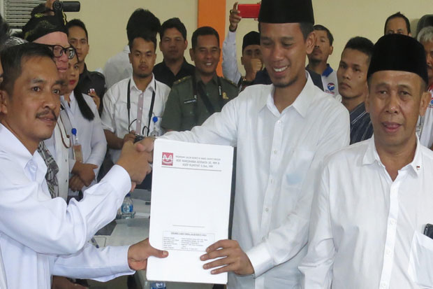 Resmi Daftarkan Pencalonan,...