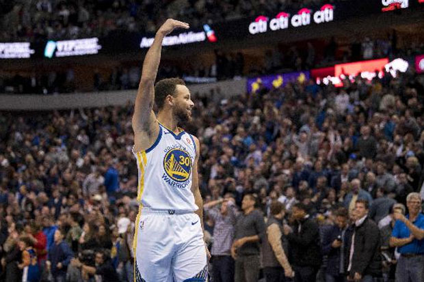 Warriors Kalahkan Nuggets,...