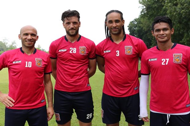 Borneo FC Perkenalkan...