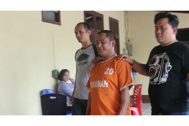 Buka Praktik Dokter...