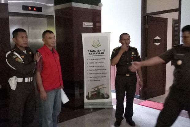Diduga Jual Aset Negara,...