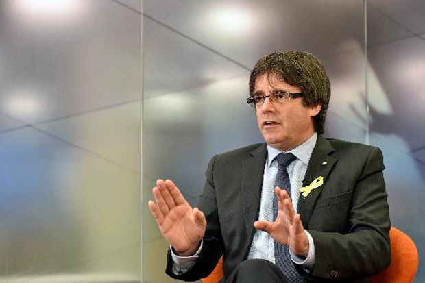 Carles Puigdemont Kembali...