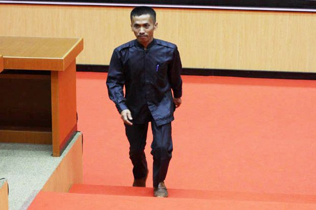 Diberhentikan dari DPRD,...