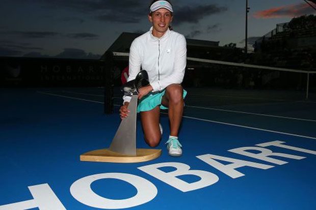 Elise Mertens Catat...