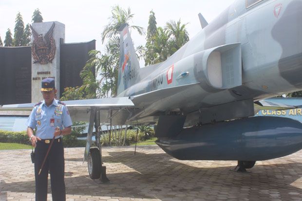 11 Pesawat Tempur Sukhoi...